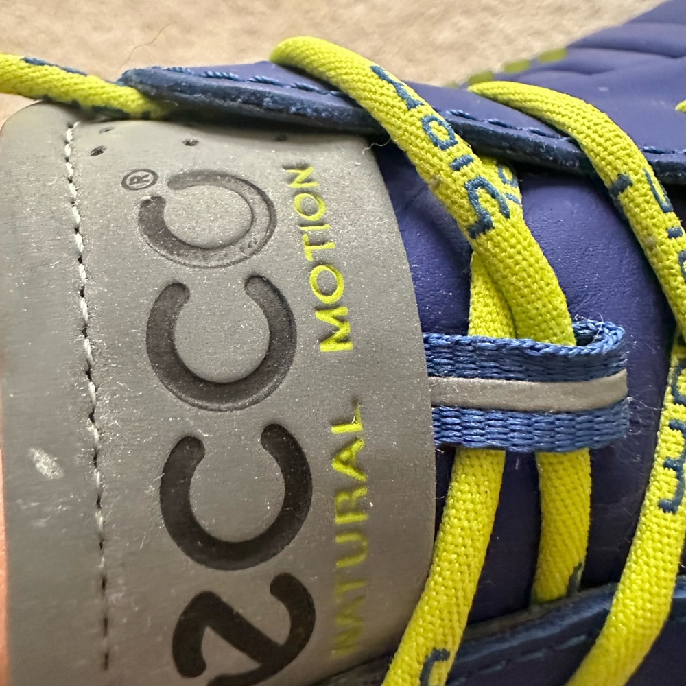 NWOT Ecco royal blue golf cleats - Picture 2 of 5